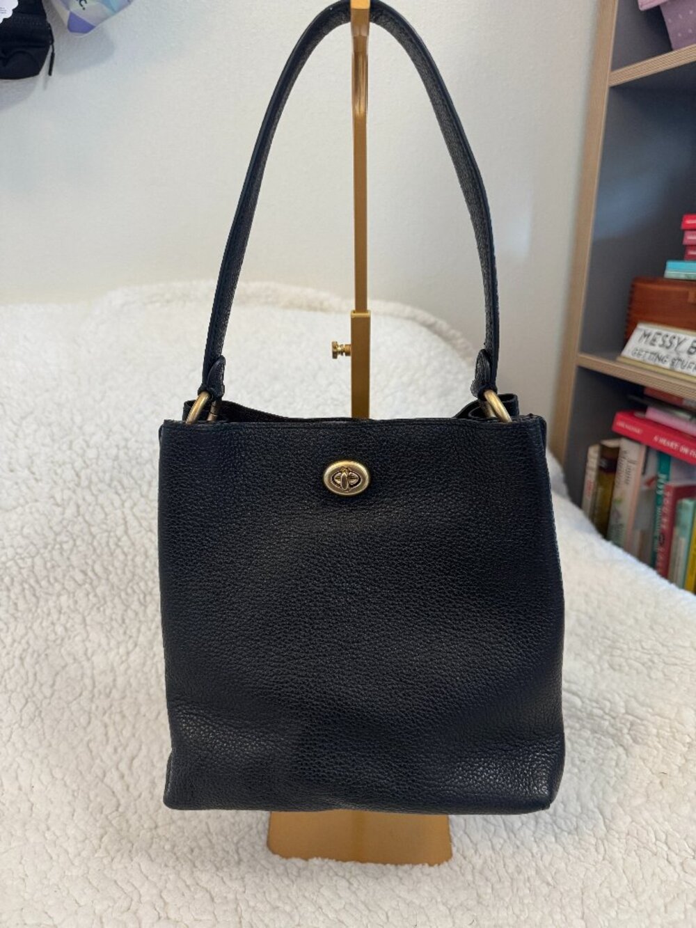 Coach Charlie Bucket Bag 21 Pebbled Leather Crossbody 89102
